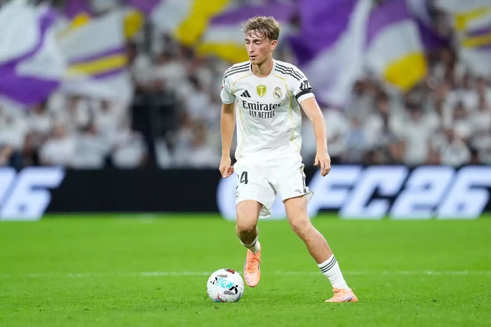  伯恩茅斯总监：赫伊森是目前唯一一名可能赢得金球奖的中后卫